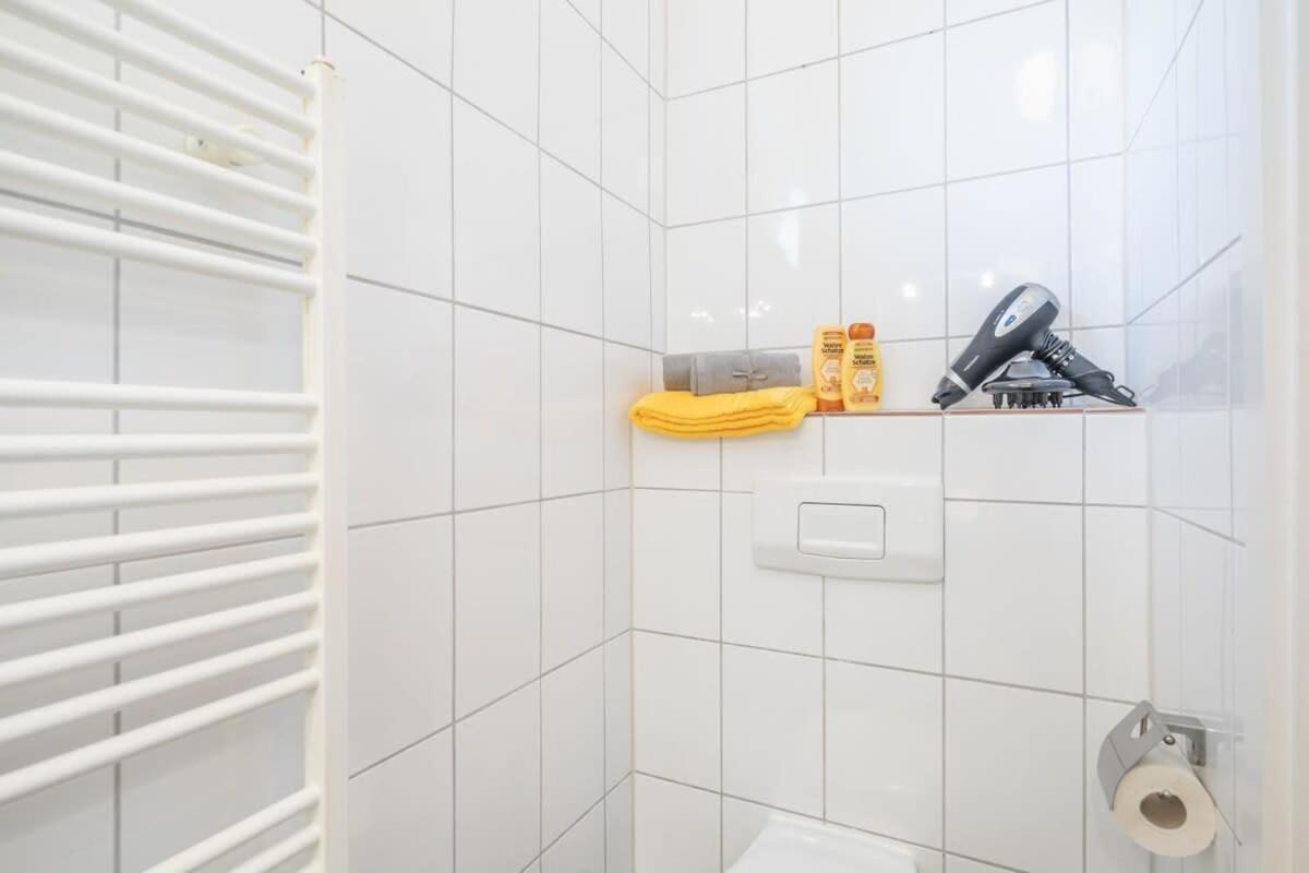 Beautiful 2 Bedroom Apartment Incl Parking Hamburg-Harburg Buitenkant foto