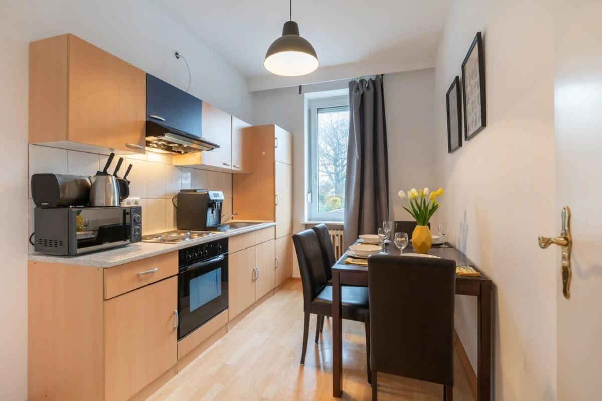 Beautiful 2 Bedroom Apartment Incl Parking Hamburg-Harburg Buitenkant foto